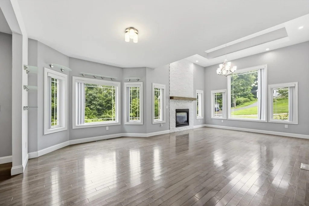 Photo of 270 Barton Ave