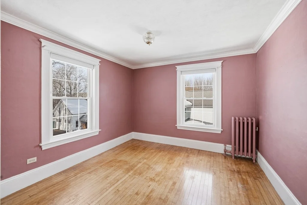 Photo of 18 Crescent St