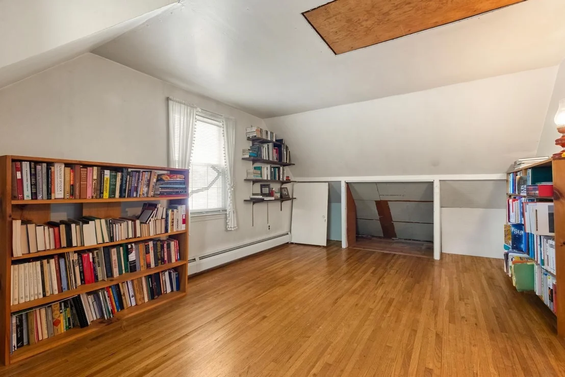 Photo of 40 Valentine Rd