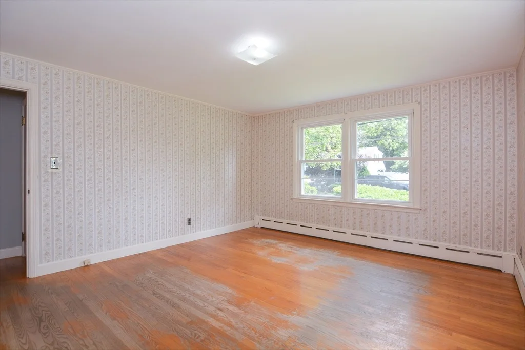 Photo of 41 Russell Rd