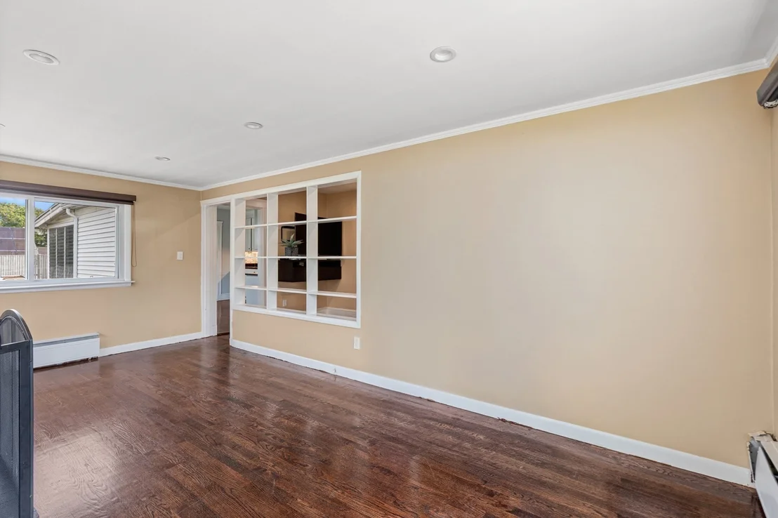 Photo of 34 Farrington Ave
