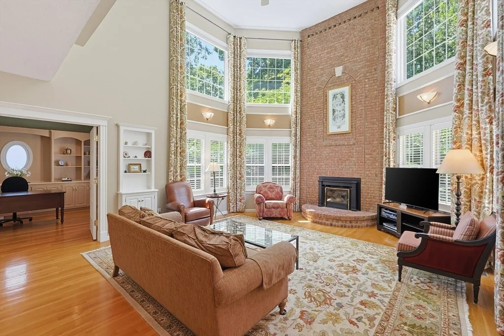 Photo of 64 Deerview Way