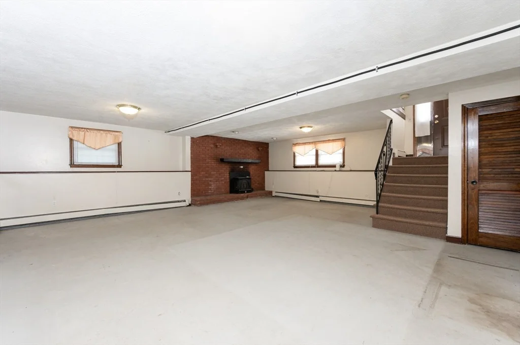 Photo of 123 Flower Lane