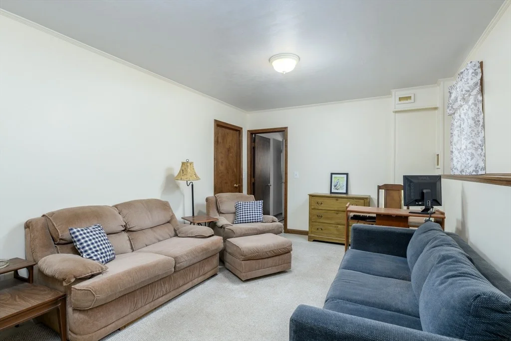 Photo of 9 Ash Ln