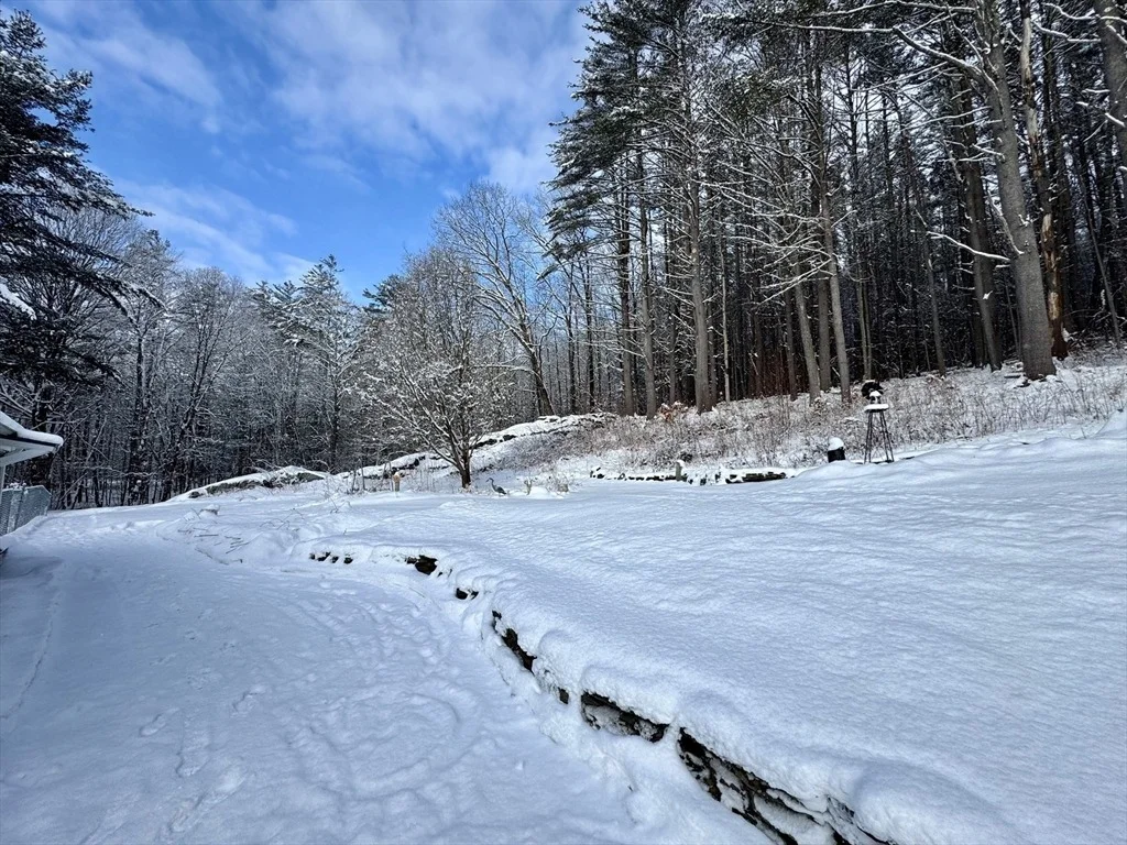 Photo of 1451 Route 2