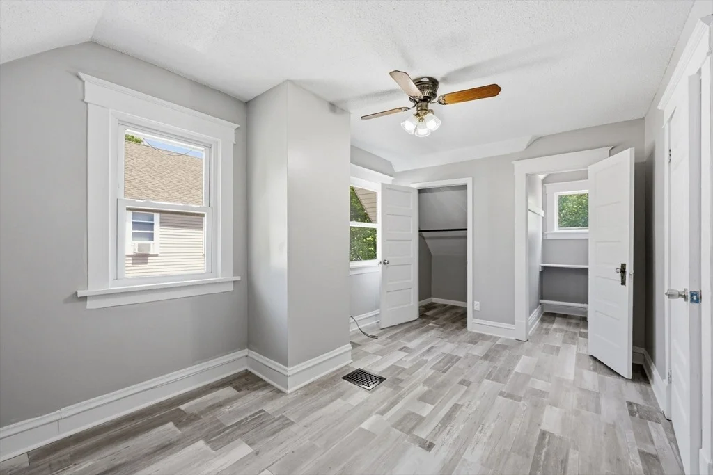 Photo of 62 Kenyon St