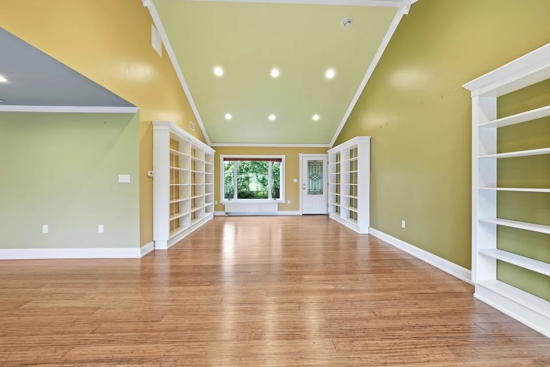 Photo of 36 Crescent Dr