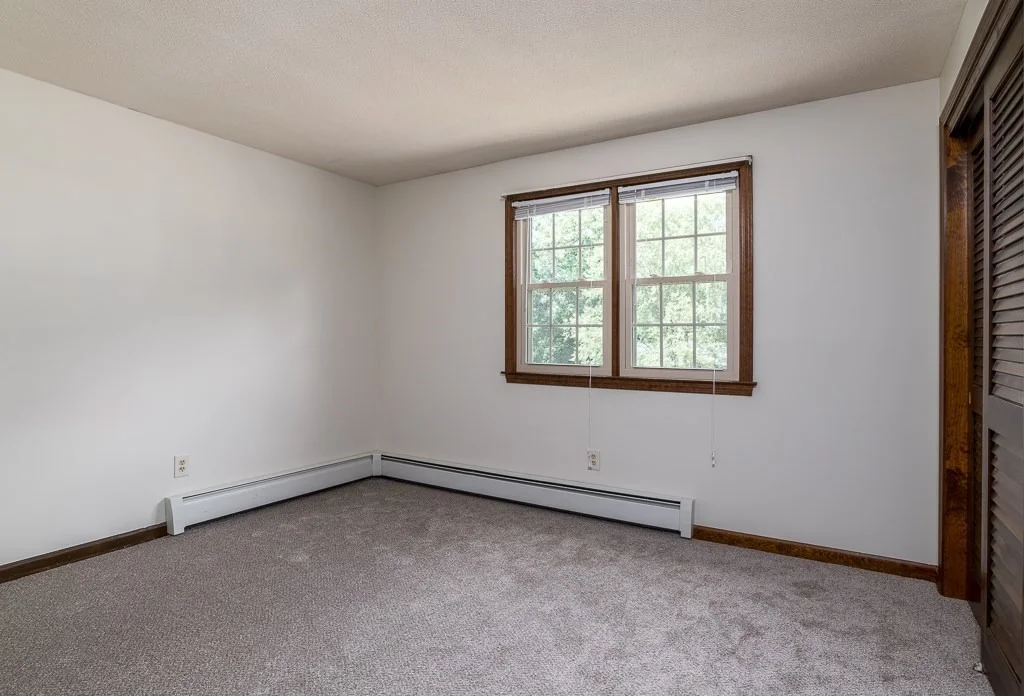 Photo of 184 Cambridge Cir
