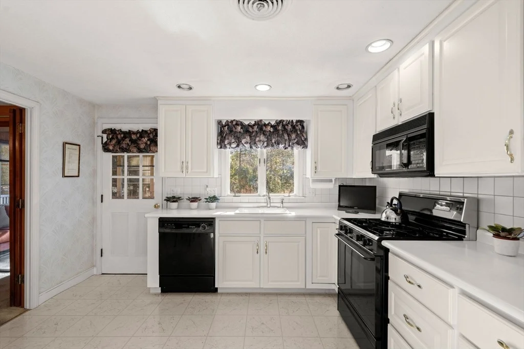 Photo of 36 Cedarcrest Road