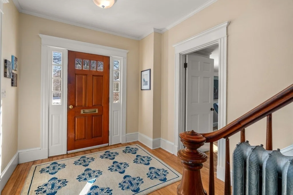 Photo of 103 Oak St