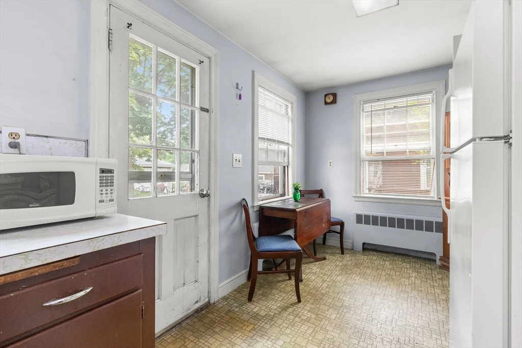 Photo of 9 Maple Avenue