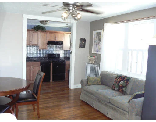Photo of Unit UNIT10 at 8 Walnut Street