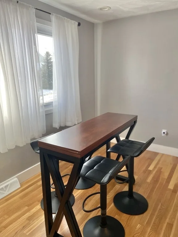Photo of Unit 705 at 31 Blithewood Avenue