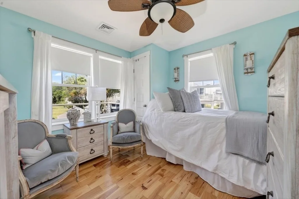 Photo of 33 Oceanside Drive