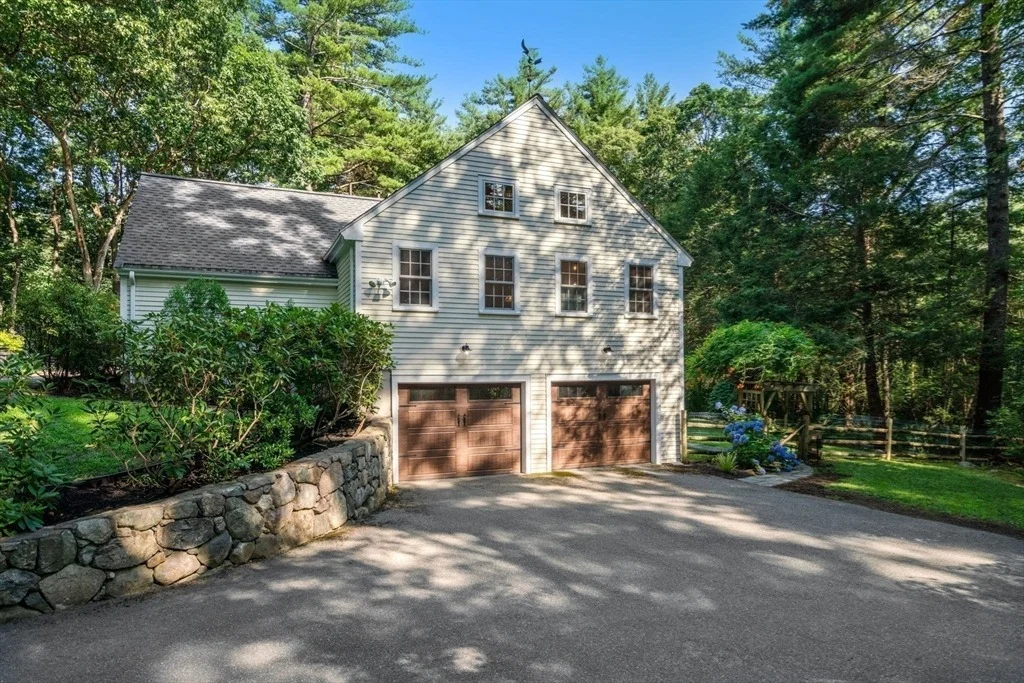 Photo of 156 Cherry Brook Rd