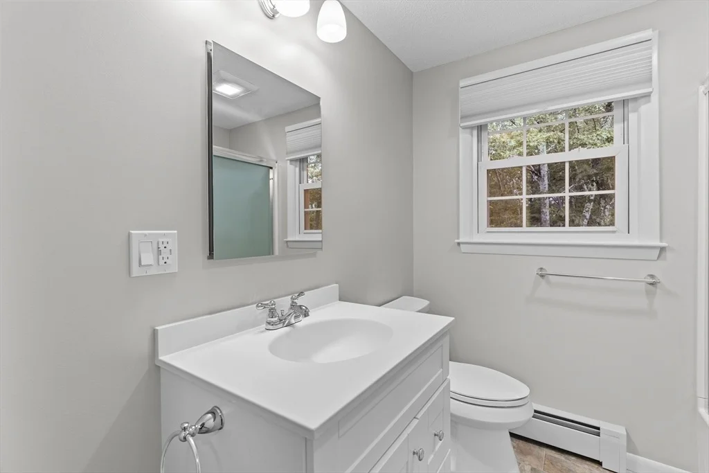 Photo of 441 Potter Road