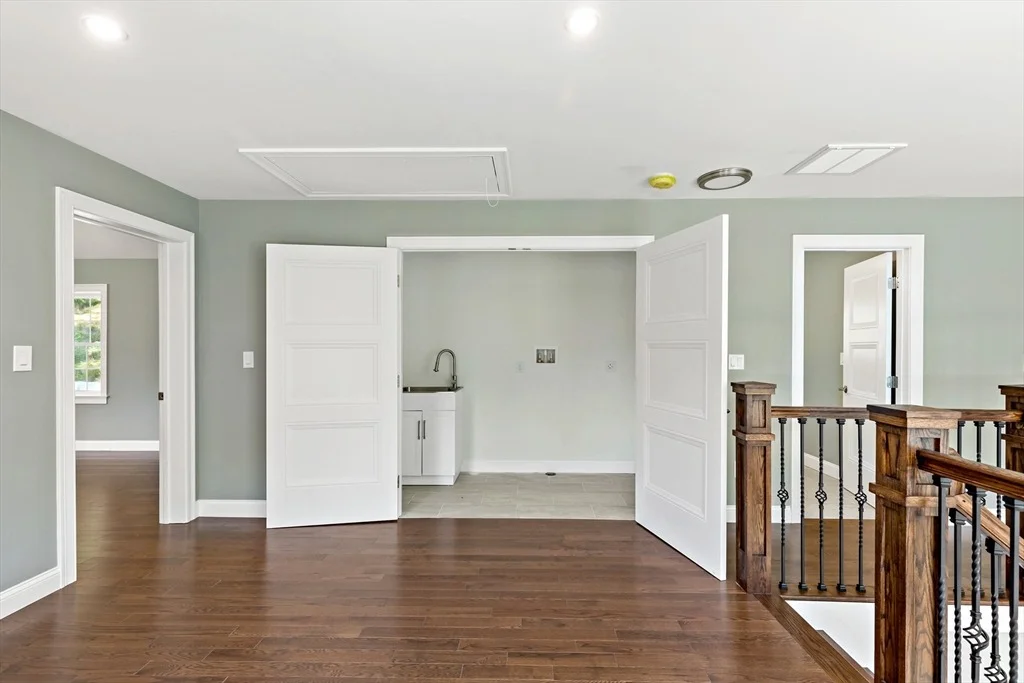 Photo of 50 Wayside Ln