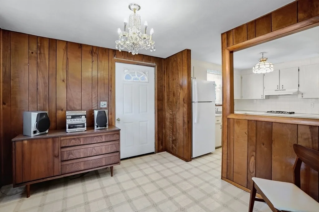 Photo of 111 Crestfield Dr