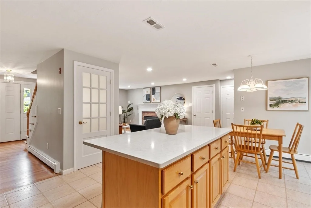 Photo of 10 John Swift Rd