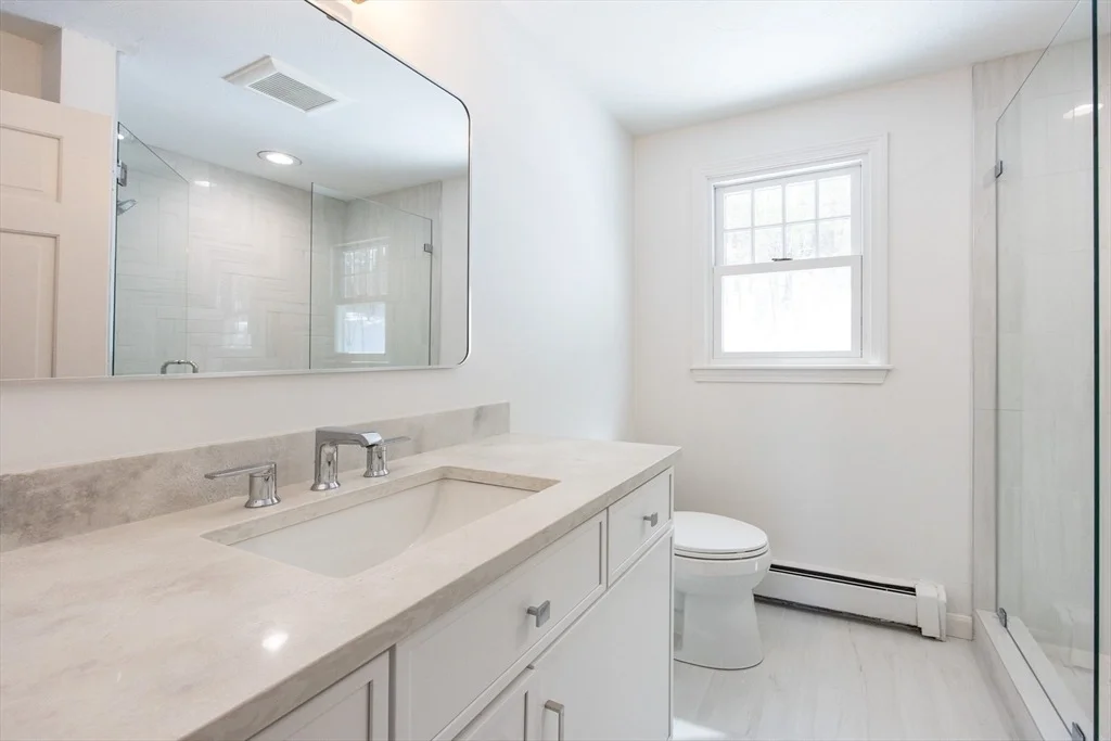 Photo of 162 Mayfair Dr