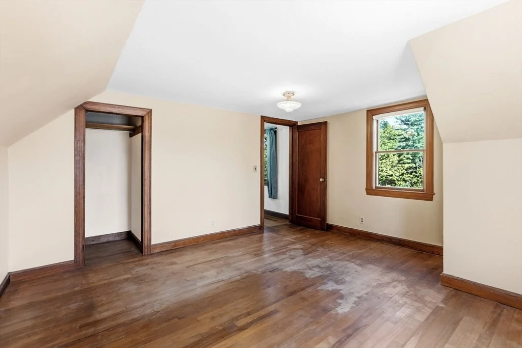 Photo of 17 Moosebrook Rd