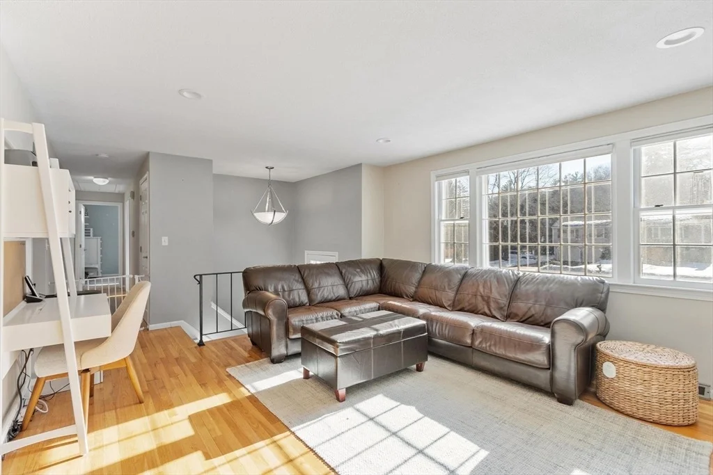 Photo of 11 Juniper Brook Rd