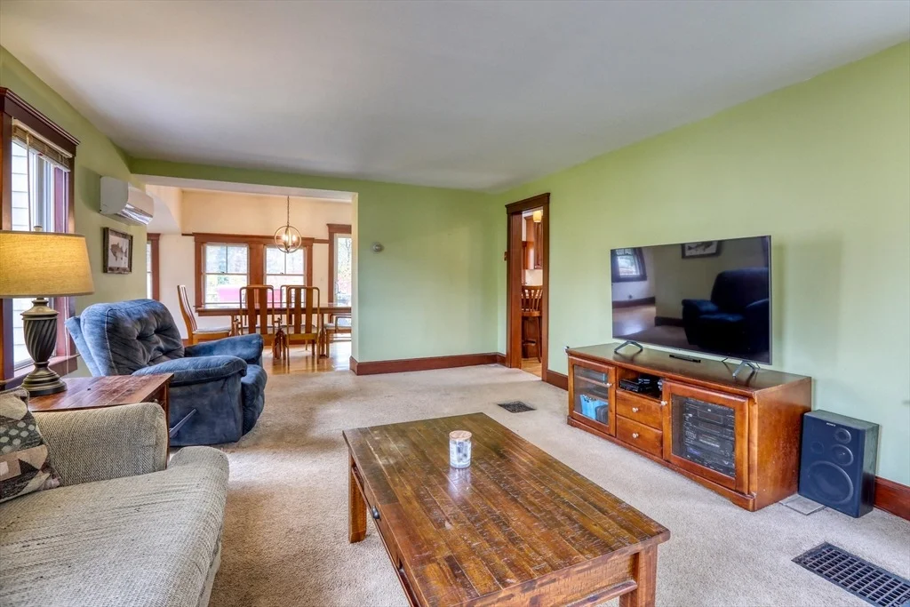 Photo of 31 Summit Avenue