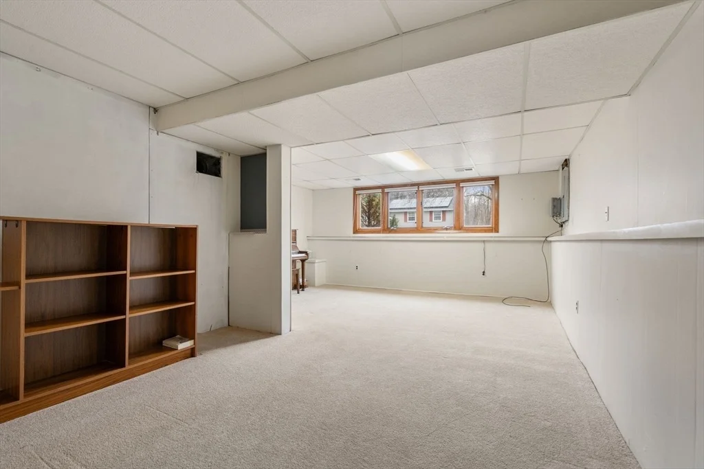 Photo of 6 Nancy Cir