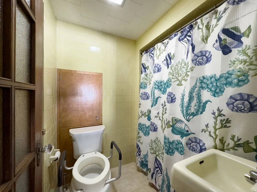 Photo of 48 Huntington Avenue