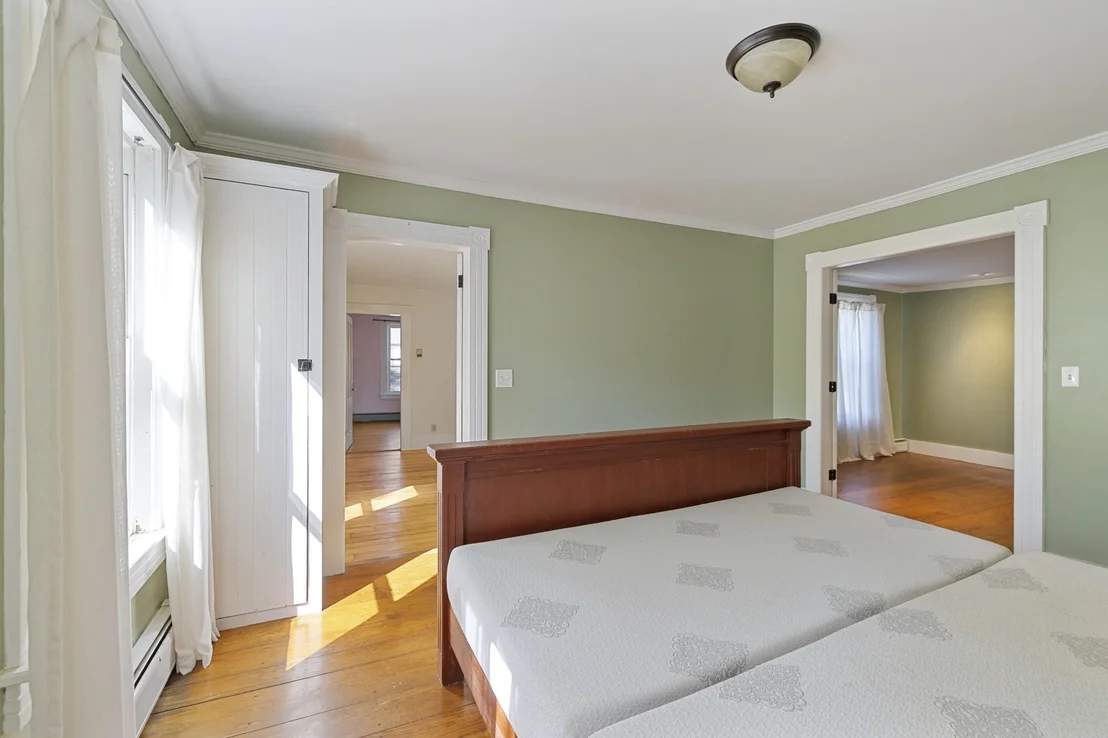 Photo of 10 Spring St