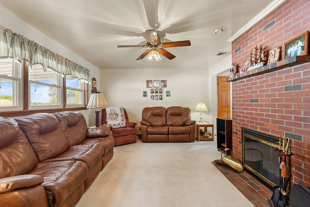 Photo of 17 Janet Lane