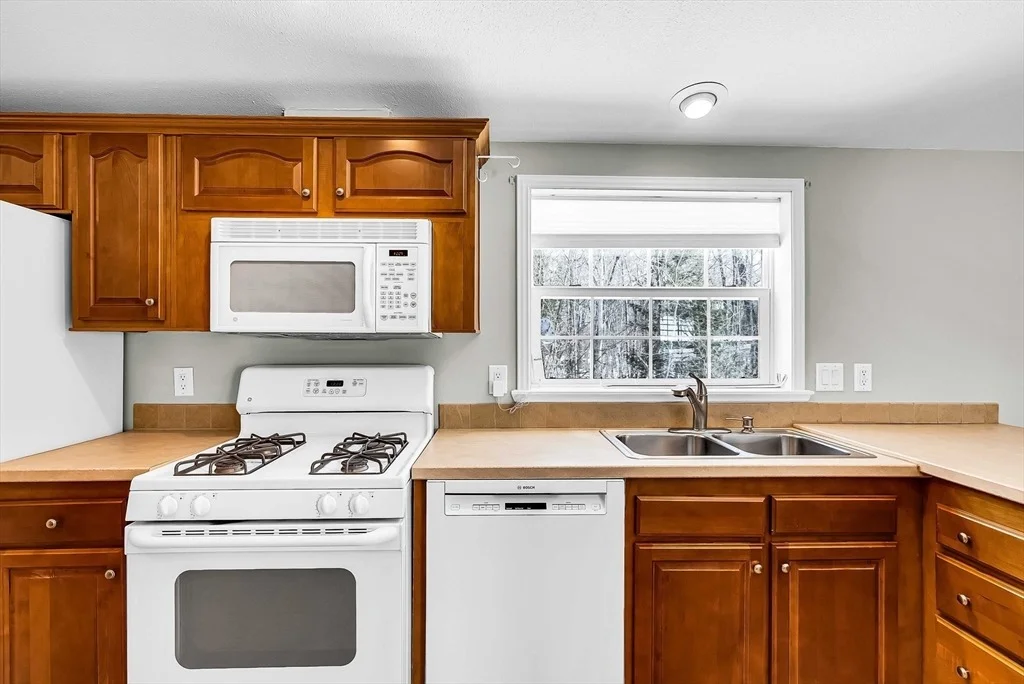 Photo of 32 Modena Circle