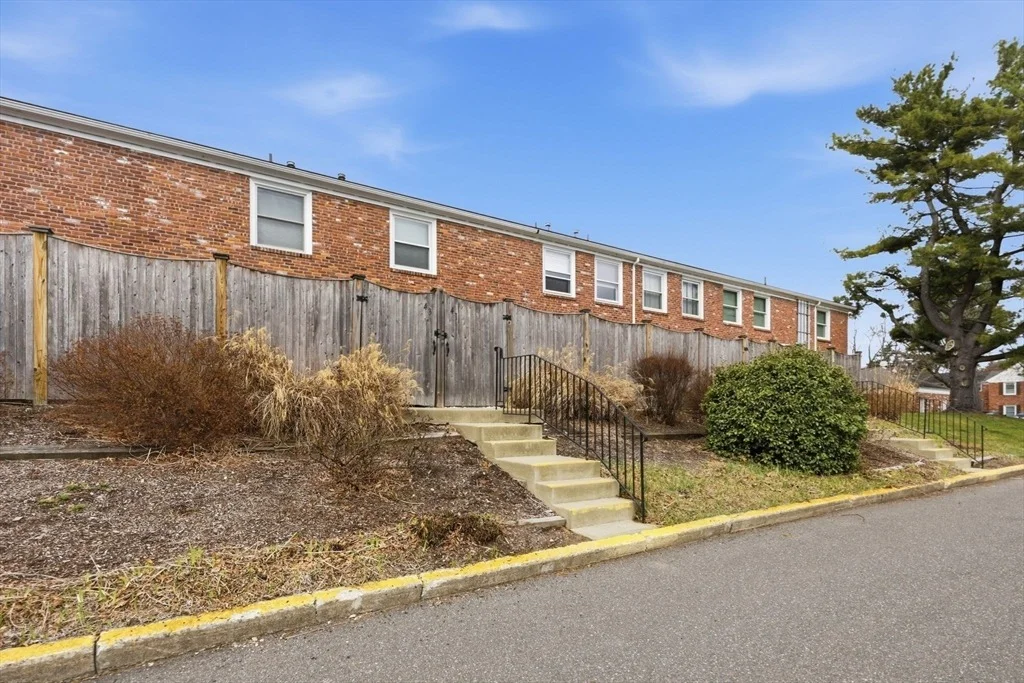 Photo of Unit 41 at 41 Jamestown Dr