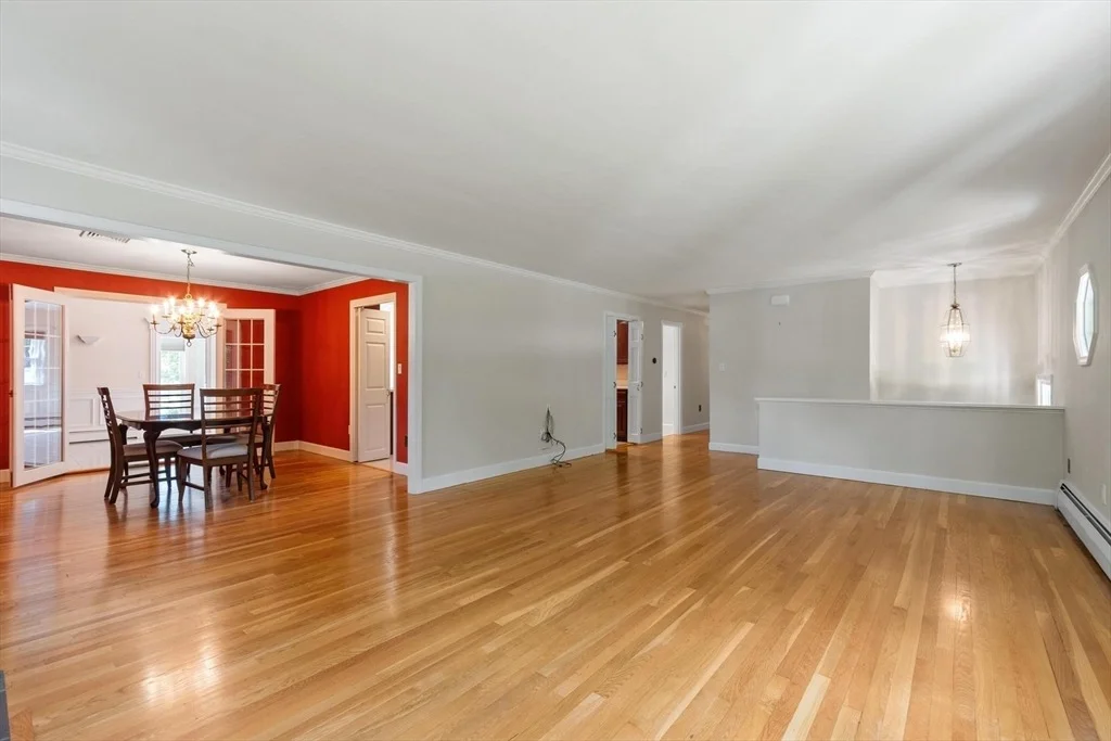 Photo of 305 High St Ext