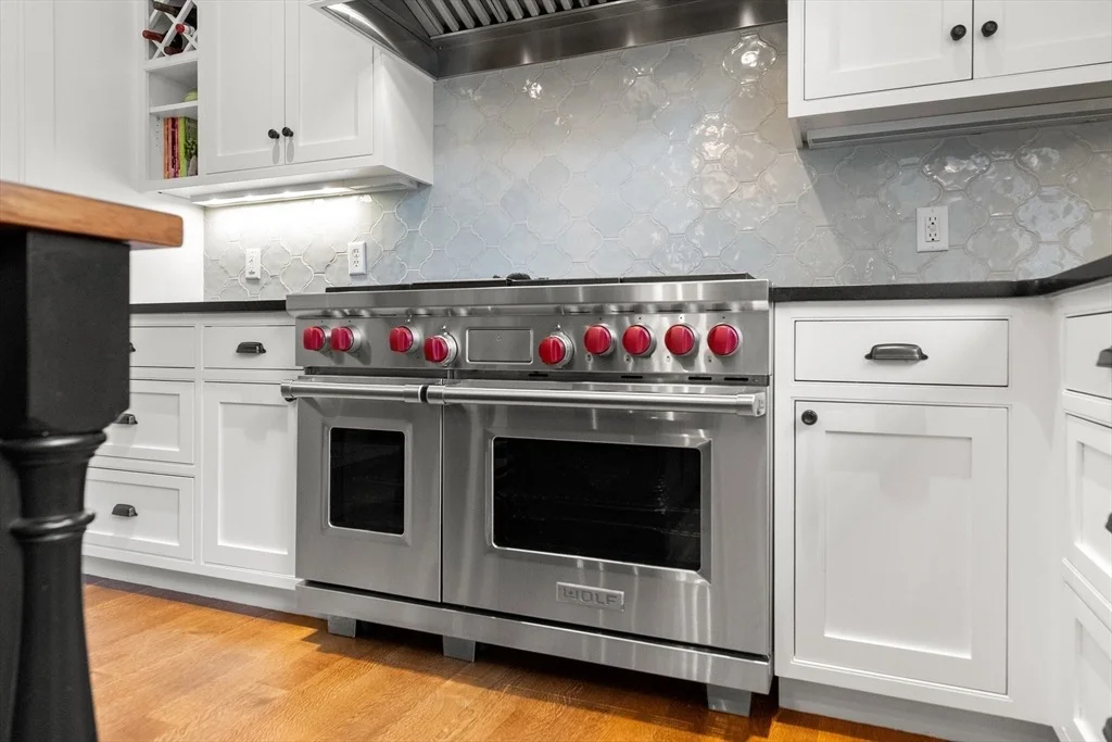 Photo of 28 Howlett St