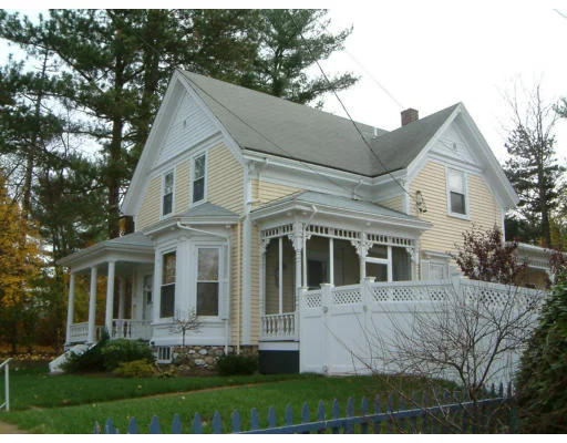 Photo of 142 Temple St.