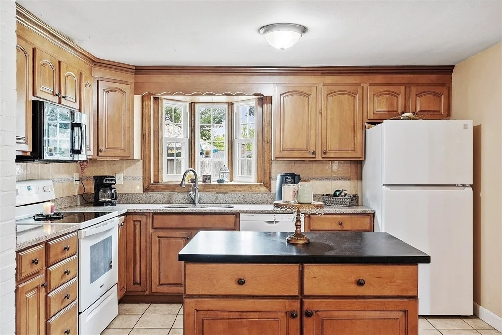 Photo of 115 Richard Rd