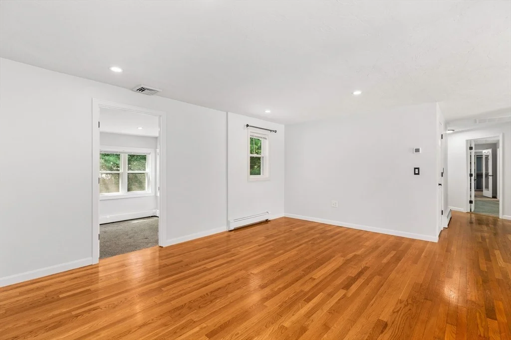 Photo of 21 Simpson Ave