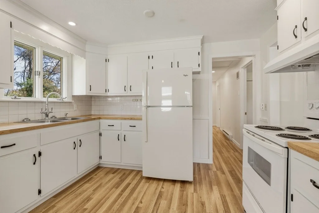 Photo of 282 Bay Rd