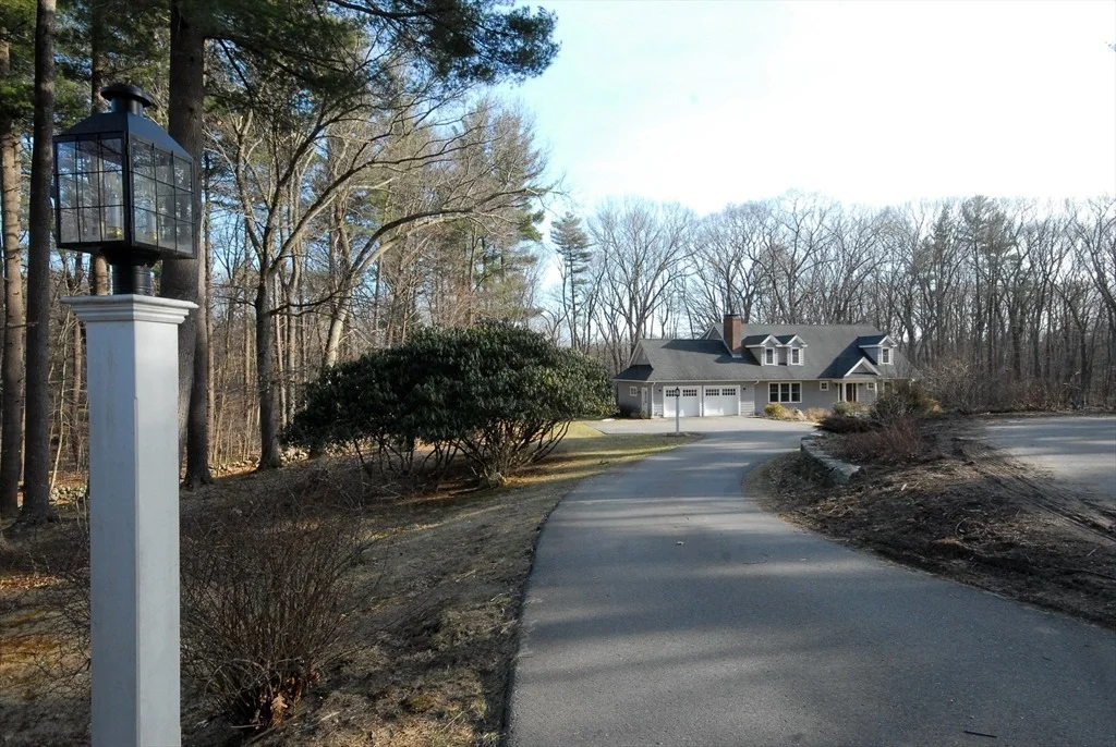 Photo of 2 Ledge Rock Rd