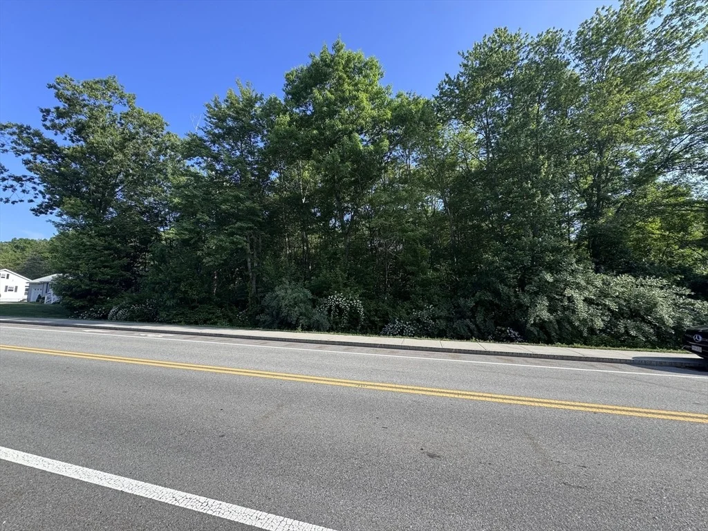 Photo of 36 Lake Parkway