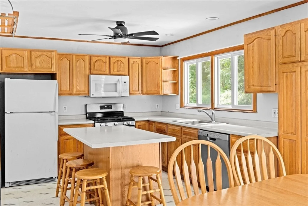 Photo of 244 Flaggler Dr