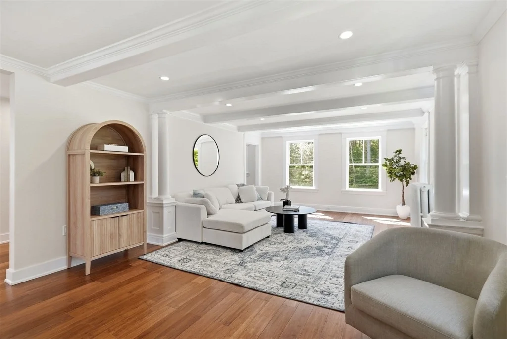 Photo of 8 Pemberton Rd