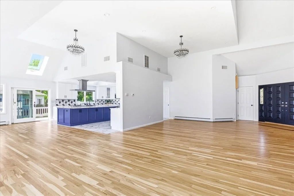 Photo of 139 Fairway Dr
