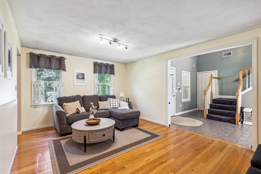 Photo of 2 Strawstone Ln