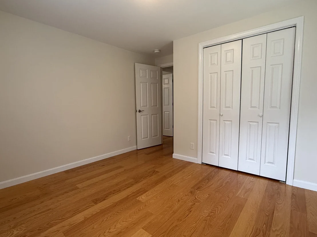 Photo of 823 Moore Rd