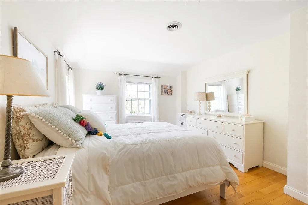 Photo of 212 Broad Meadow Road