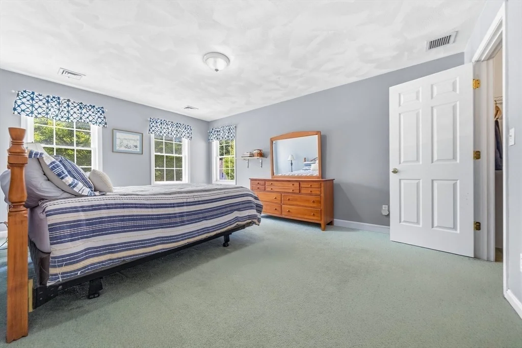 Photo of 102 Cathedral Drive