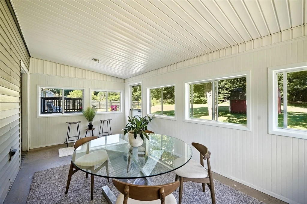 Photo of 1007 Westhampton Rd