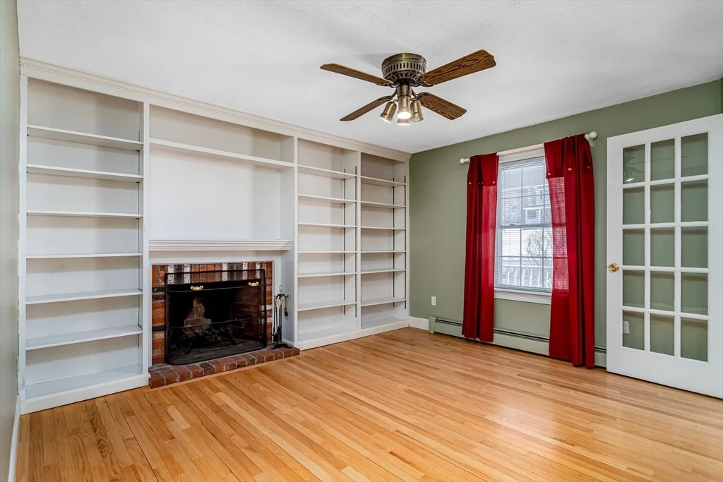 Photo of 4 Madigan Ln